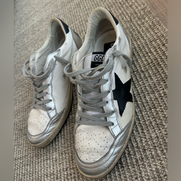 Golden Goose sneakers for men. Worn o ly a fee times, in perfect conditions. - Picture 2 of 8